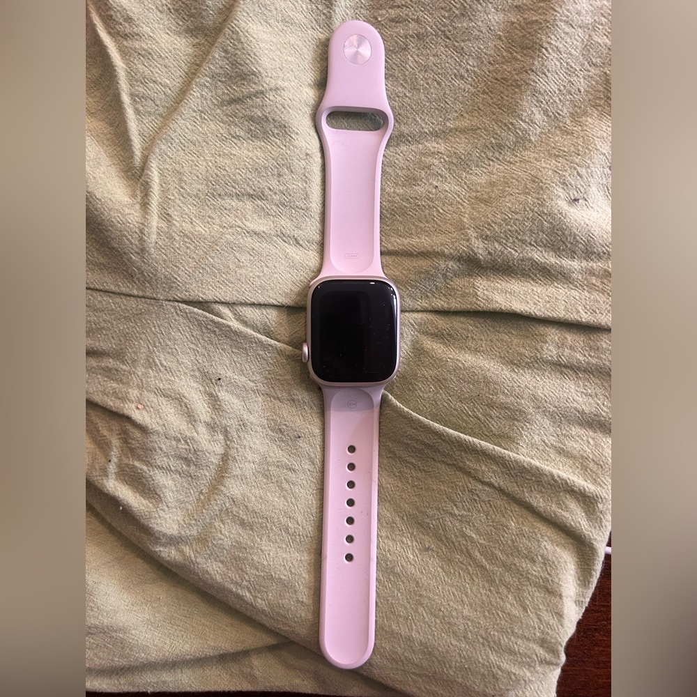 Apple Watch Series 8 GPS Cellular 41mm Starlight Aluminum Case Sport Band